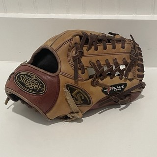 Louisville Slugger Pro Flare Series 11.5” PFC15A Suspension Web 2 Tone Cream RHT