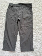 Eddie Bauer Sz. 6  Tech Rainier Capri Pant  Gray hiking Pants. Never Worn.