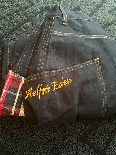 Aelfric Eden Women’s Black Dark Wash Balloon Leg Jeans Mid Rise Embroidered Logo
