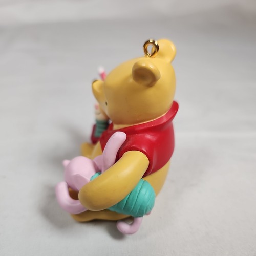 2000 Hallmark Disney "Piglet's Jack-in-the-Box" Winnie Pooh Christmas Ornament - Picture 4 of 11