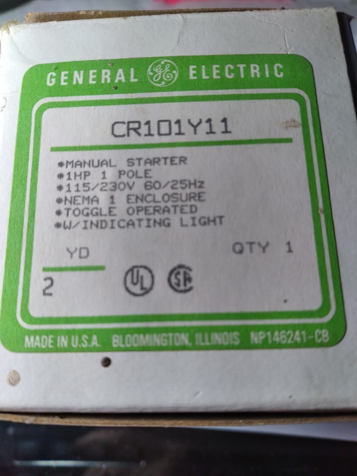 Interrupteur De Démarrage Manuel General Electric CR101Y11 - 1 CV, 1 Pôle, Type à Bascule - Boîte Sale Ou Usée