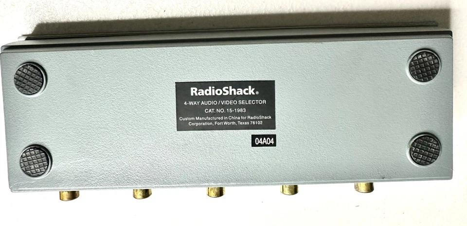 VTG Radio Shack Audio/Video Selector 4-Way DVD VCR Game Cat. No 15-1983 Switcher - Image 4 of 4
