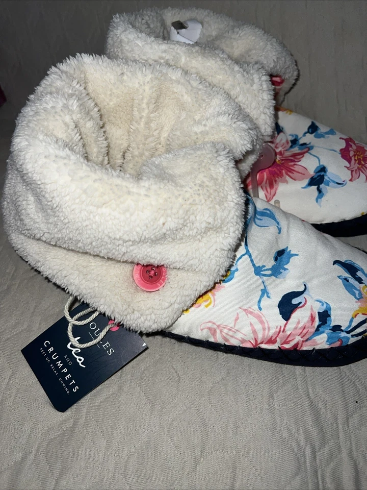 JOULES Botas de Té y Crumpeta Zapatilla Floral Invierno Cálidas Peludas Talla EE. UU. 9/10 Nuevas Foto 2 de 4