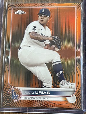 2022 Topps Chrome Sonic Julio Urias #3 Orange Pulsar /25 LA Dodgers