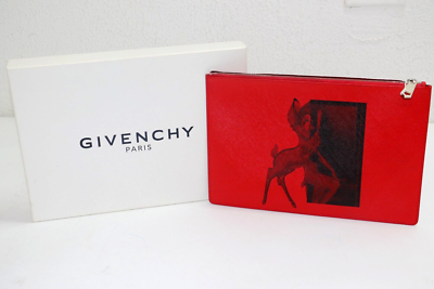 Givenchy Red Textured Coated Canvas Bambi Print Zip Antigona Givenchy Red Textured Coated Canvas Bambi Print Zip Antigona