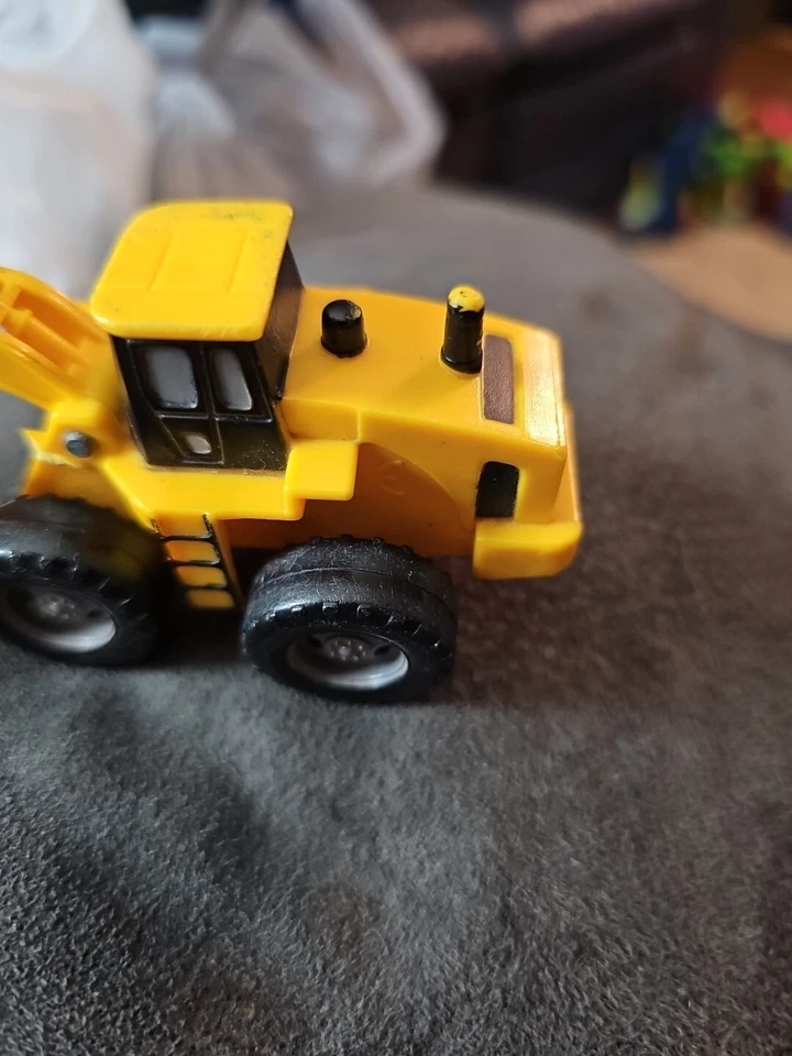 Excavadora de plástico vehículo cargador frontal amarillo - pieza rota Foto 2 de 4