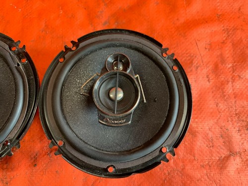 PAR DE ALTAVOCES AMPLIFICADOS ESTÉREO DE COCHE PIONEER TS-A1676R 6.5" 3220W 3 VÍAS TWEETERS - Imagen 2 de 8