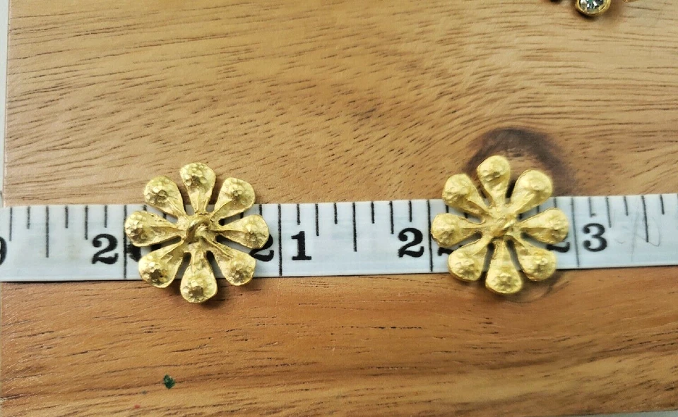 Set of 6 Gold Finish High Quality Bright Crystal Rhinestones Round Shape Buttons - Image 3 of 4