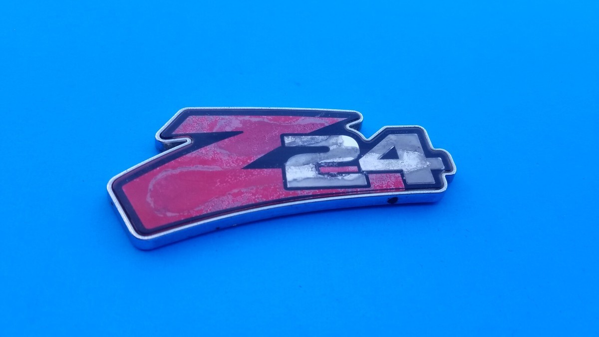 00 01 02 03 04 05 CHEVROLET CAVALIER Z24 SIDE EMBLEM BADGE SYMBOL