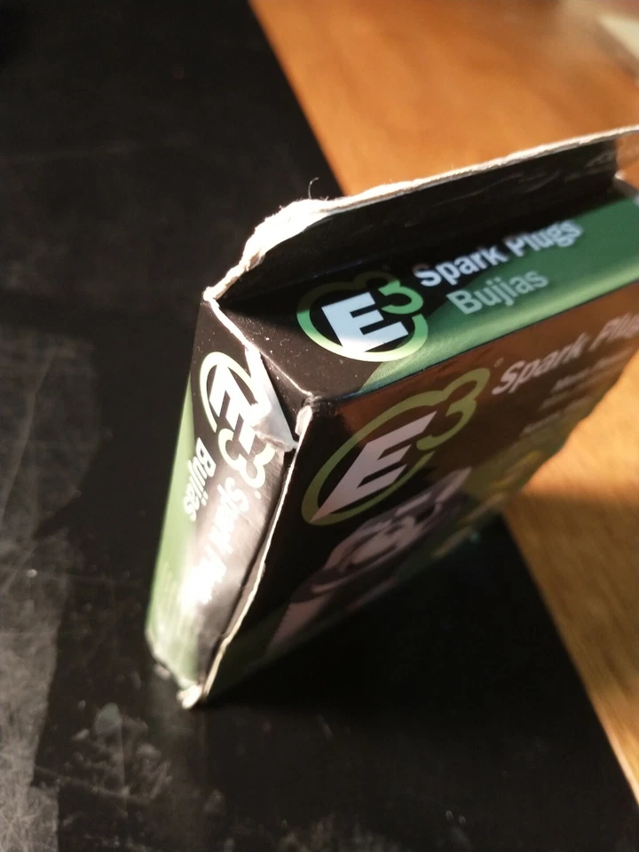 Bujías automotrices premium E3.68 E3 - 4 bujías nuevas en caja Foto 2 de 4