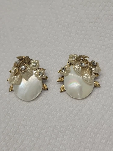 Miriam Haskell Mother of Pearl & Faux Pearl W/ Gold Leaves Clip Earrings 1950s
