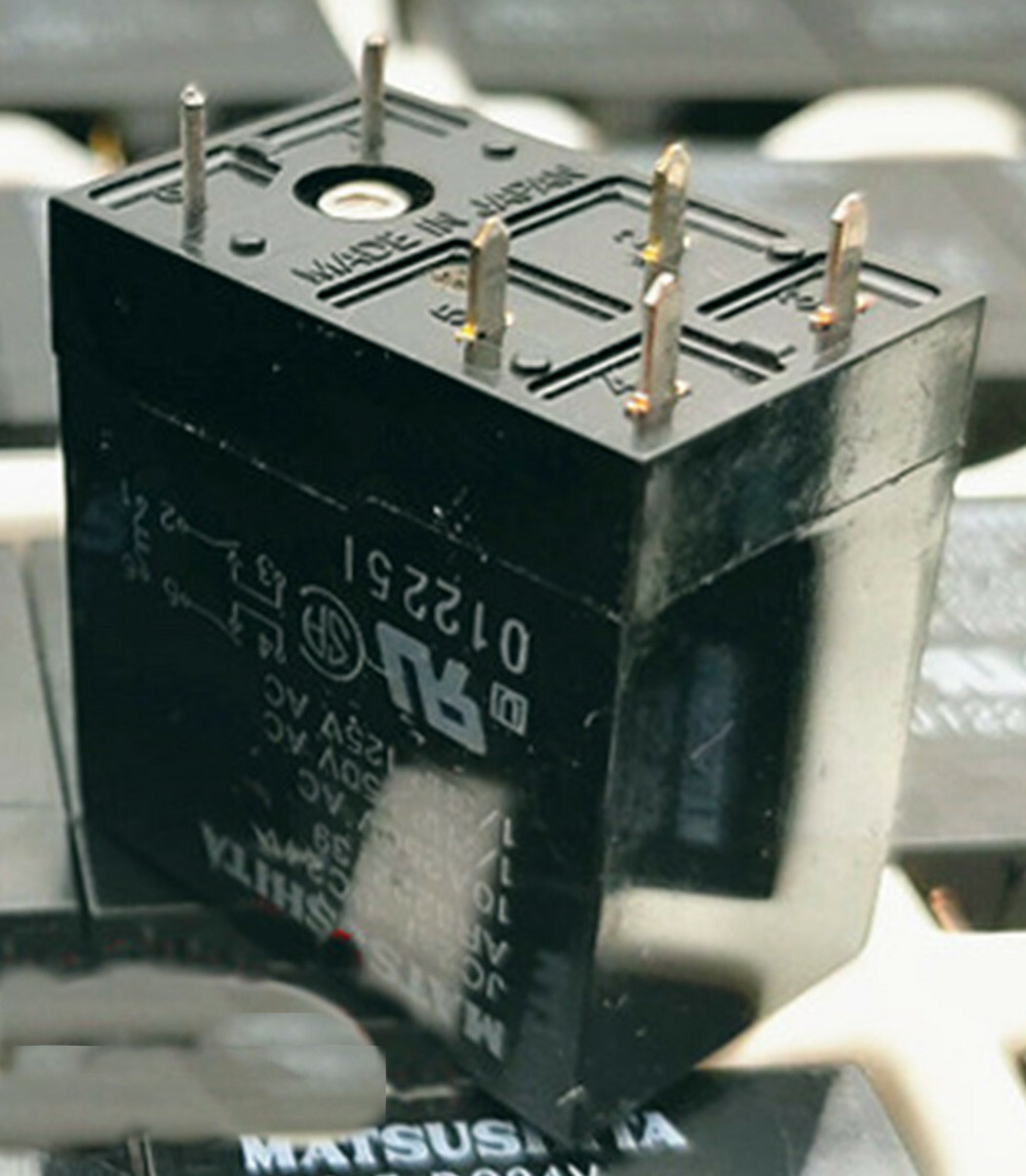 s-l1200.jpg s-l1200.jpg