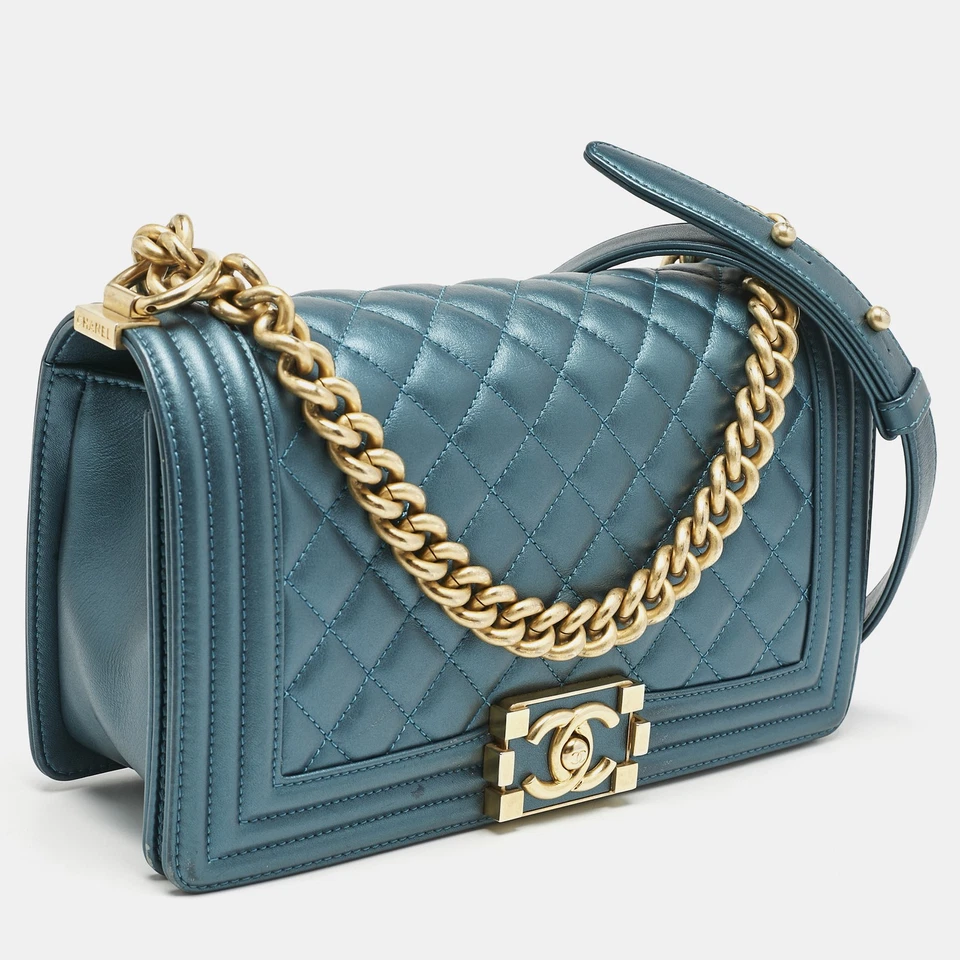 Chanel Metallic Green Quilted Leather Medium Boy Flap Bag - Image 3 of 4