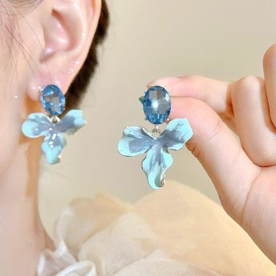 New Sky-Blue Large-Flower Earrings