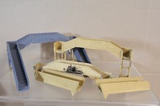HORNBY DUBLO D1 OO GAUGE RAILWAY STATION PLATFORM FOOTBRIDGE op