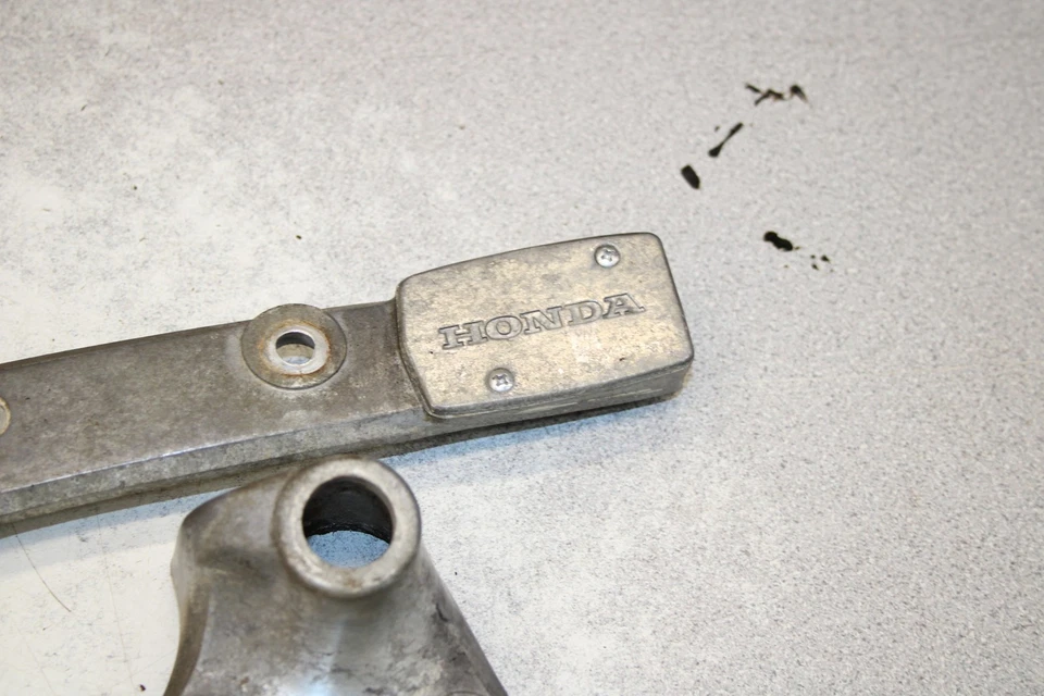 Honda Dream Touring 305 CA77 1965 guardabarros trasero soporte puntales E5-0850.ABE Foto 2 de 4