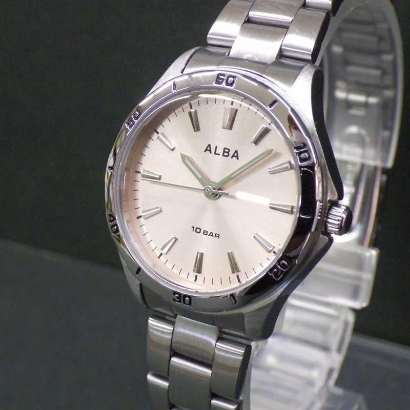 SEIKO Steel Dial Stainless Watch Pink AQQK408 Women's 10ATM ALBA - vintagewatches.pk