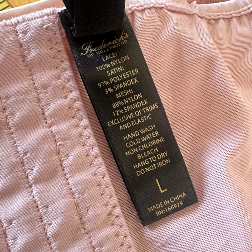 Espartilho Frederick’s Of Hollywood Rosalind cetim e renda rosa grande - Imagem 4 de 4