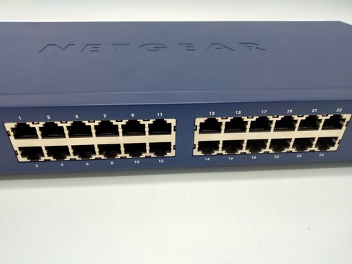 Netgear Prosafe GS724T V4 24-Port Gigabit Ethernet Network Switch - Picture 3 of 7