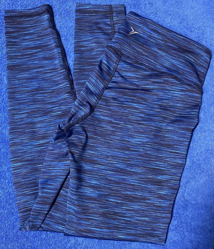 Old Navy Active Go-Dry Small/Petite Fitted Leggings - Picture 5 of 5