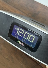 Vintage iHome Clock dual alarm clock radio designed for iPods / iPhones, 30 Pin