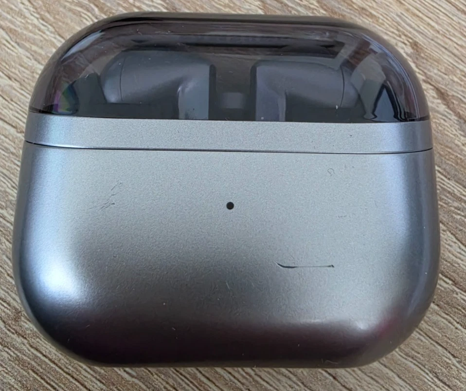 Samsung Galaxy Buds 3 Pro en su caja original con accesorios, usado pero EXCELENTE