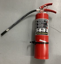 SimplexGrinnell Dry Chemical Fire Extinguisher AA05-1