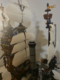 Lego MetalBeard's Sea Cow 70810 The Lego Movie Pirate Ship 100% Complete Set Toy