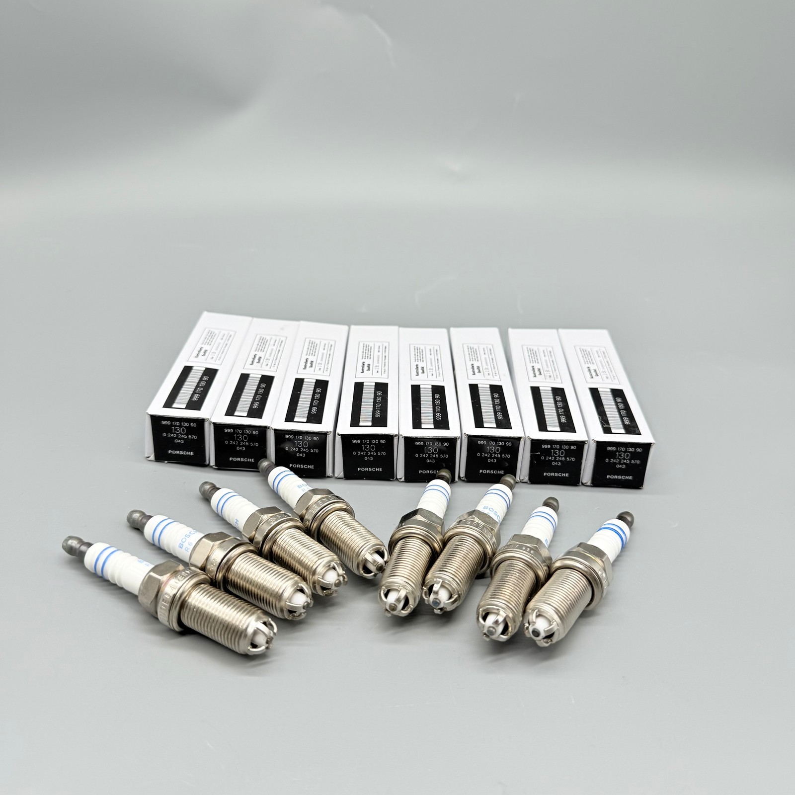 8Pcs oem For Porsche 911 Boxster Cayenne Cayman Bosch Spark Plugs  FGR5NQE04