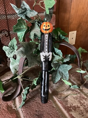 COOL VINTAGE PUMPKIN JACK O' LANTERN MAN PILLAR CANDLE UNUSED 10 INCHES TALL