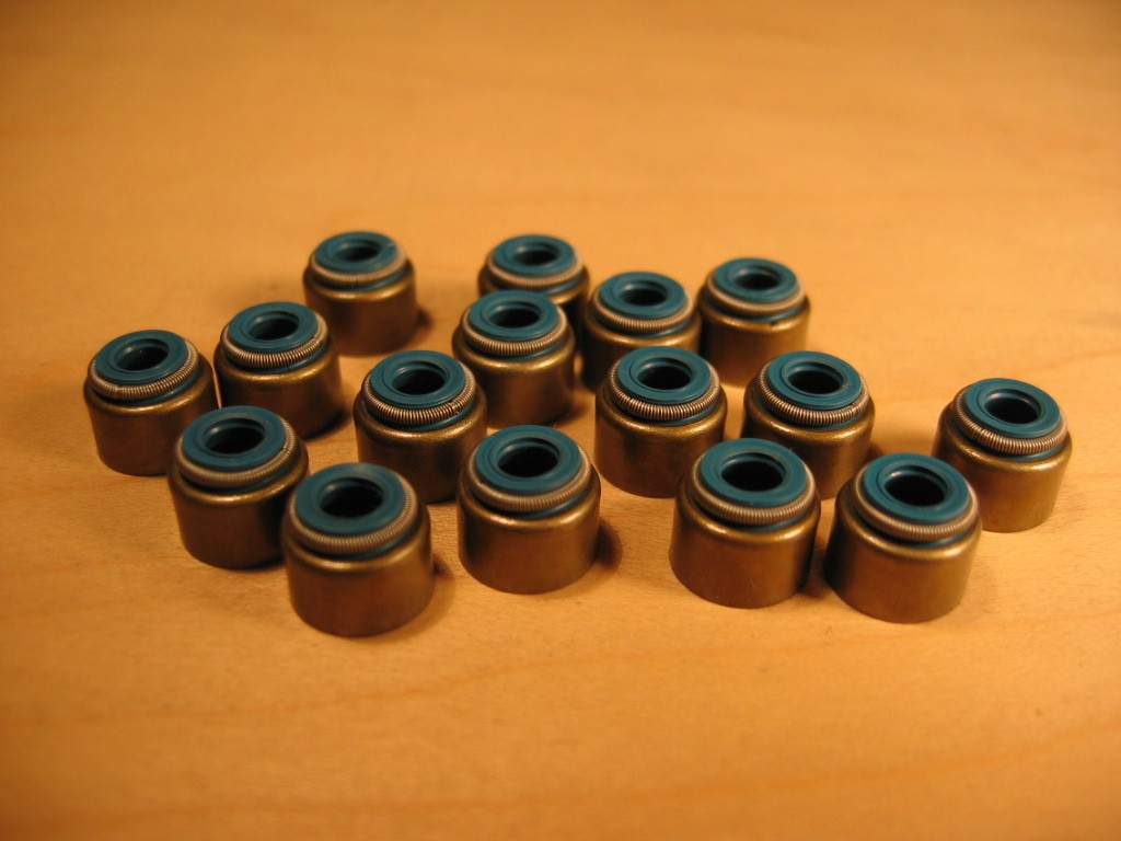 KAWASAKI ZX-6 600 ZX600 NINJA VITON VALVE SEALS | eBay