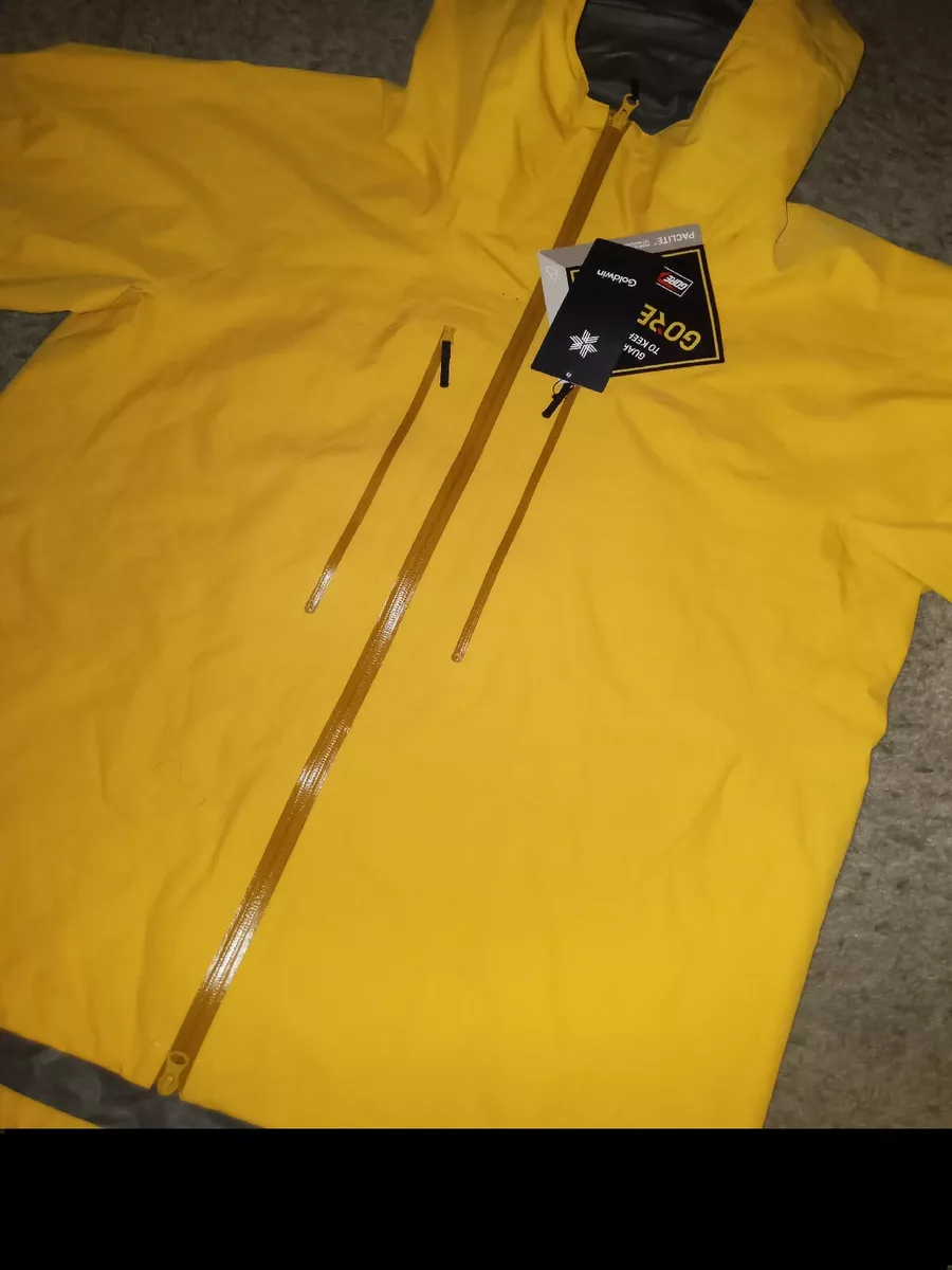 Goldwin Hooded Mountain Rain Jacket. Gore-Tex GO01702P. Yellow (Large)