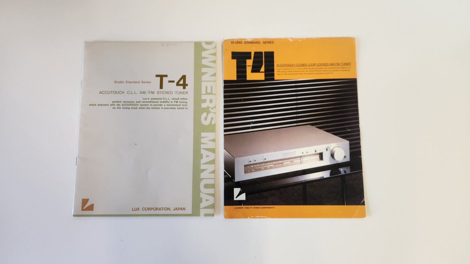 *NICE* Luxman Lux Corp T-4 Accutouch AM/FM Stereo Tuner Manual Spec Sheet *USED*