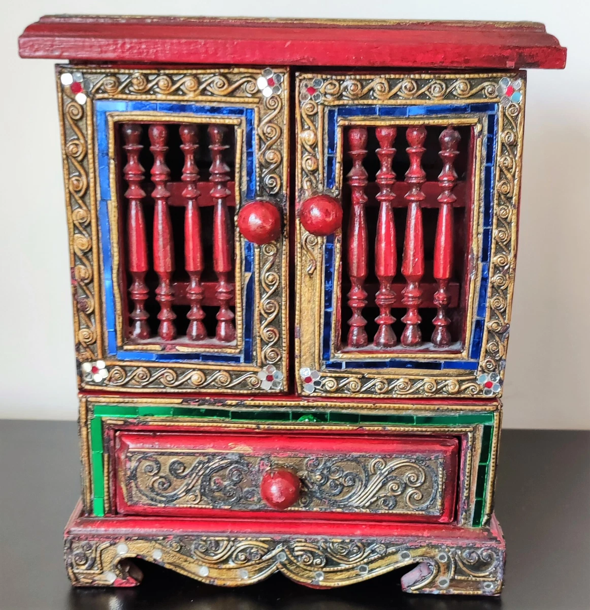Asian jewelry box store