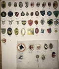 OLD & RARE football pin  badge Italy