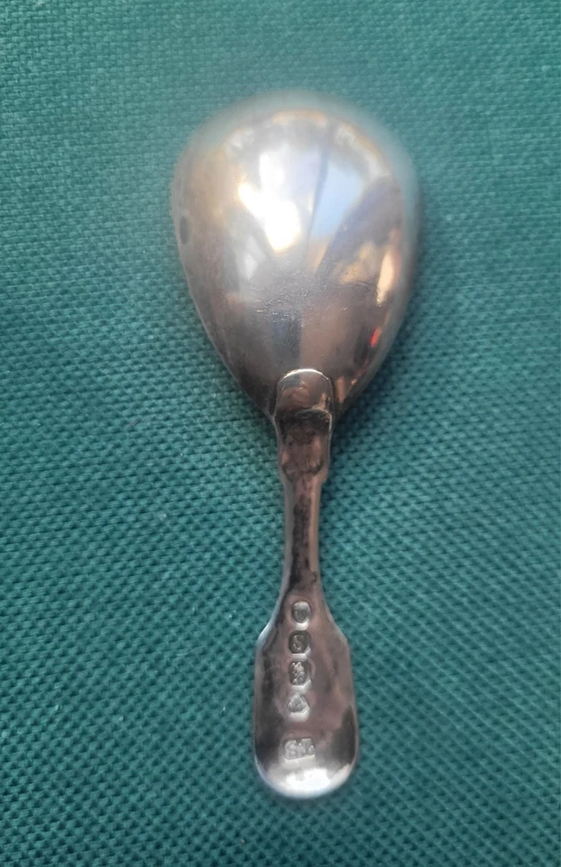 Cuchara de plata esterlina de Londres 1833 - Thomas Streetin, cuenco grabado Foto 2 de 4