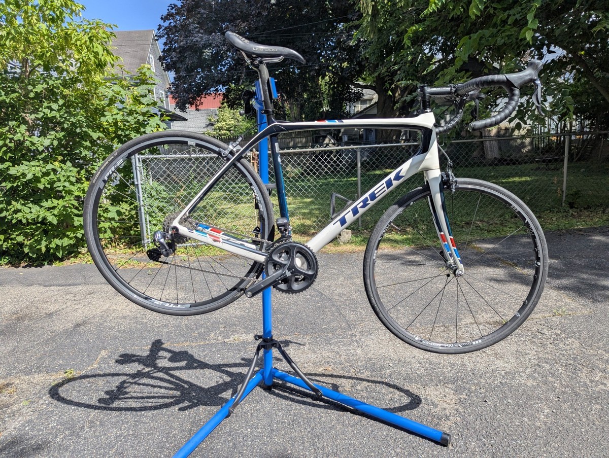 Trek Domane 5.2 Carbon Road Bike 58cm Ultegra Di2 | eBay Trek Domane 5.2 Carbon Road Bike 58cm Ultegra Di2 | eBay