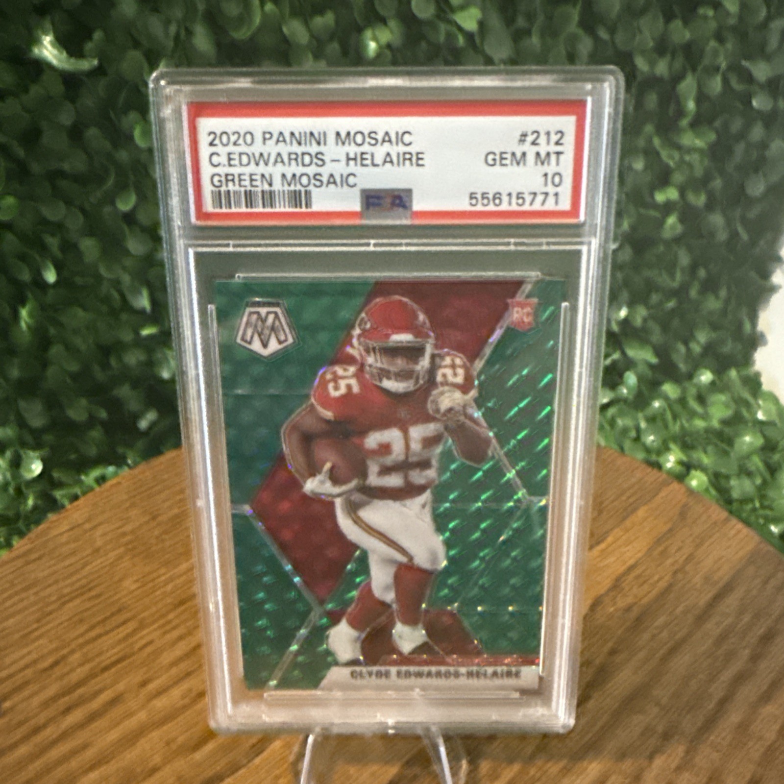 Clyde Edwards-Helaire Panini Mosaic #212 Green Mosaic
