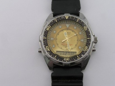 Vintage Casio Arnie 358 AMW-320C Watch Working Shows Age