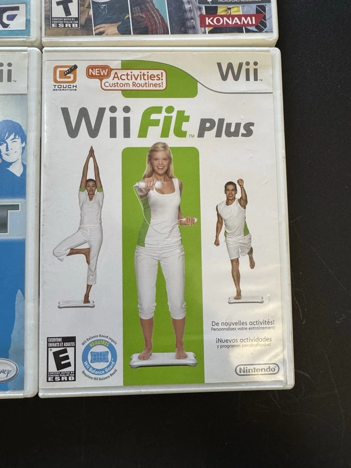 Lote De 4 Videojuegos Nintendo Wii Karaoke Glee Disney Sing It Offshore Tycoon Foto 2 de 4