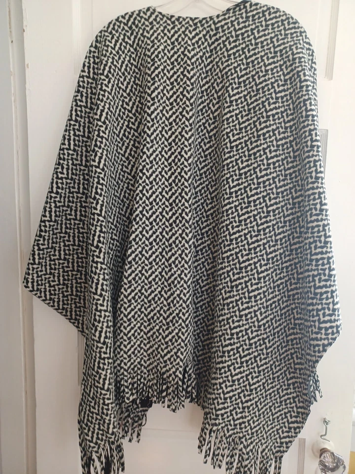 Eivissa черный белый флис плащ шаль надежном женщин один размер бахрома двусторонний? - Изображение 4 из 4