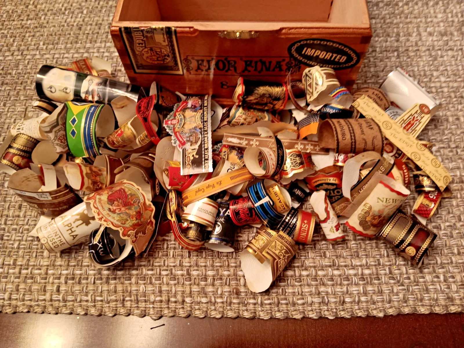 Flor Fina Cigar Box with 125 Vintage Modern Tobacciana Collectible Cigar Bands