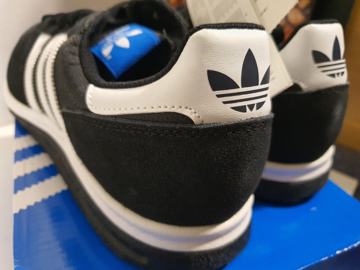 adidas m19150