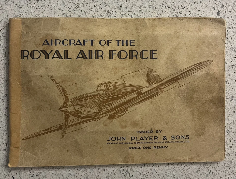 International Air Liners and Aircraft of the Royal Air Force - Complete Albums - Image 2 of 4