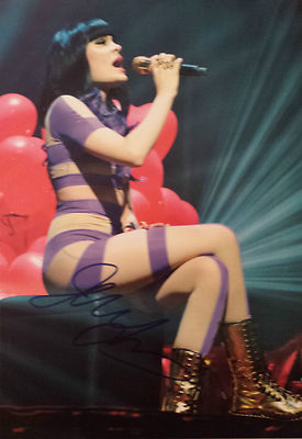 JESSIE J signiertes 16x12 Foto PREISSCHILD & BANG BANG COA