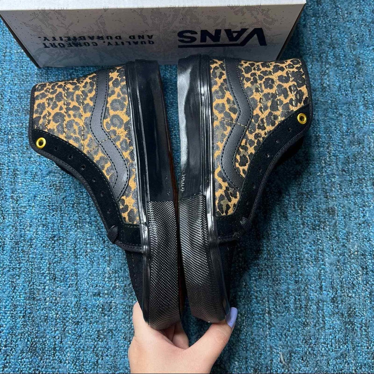 うっちーページ Toddler Sk8-Hi Side Zip Shoe in Grey / Olive Green | Vans