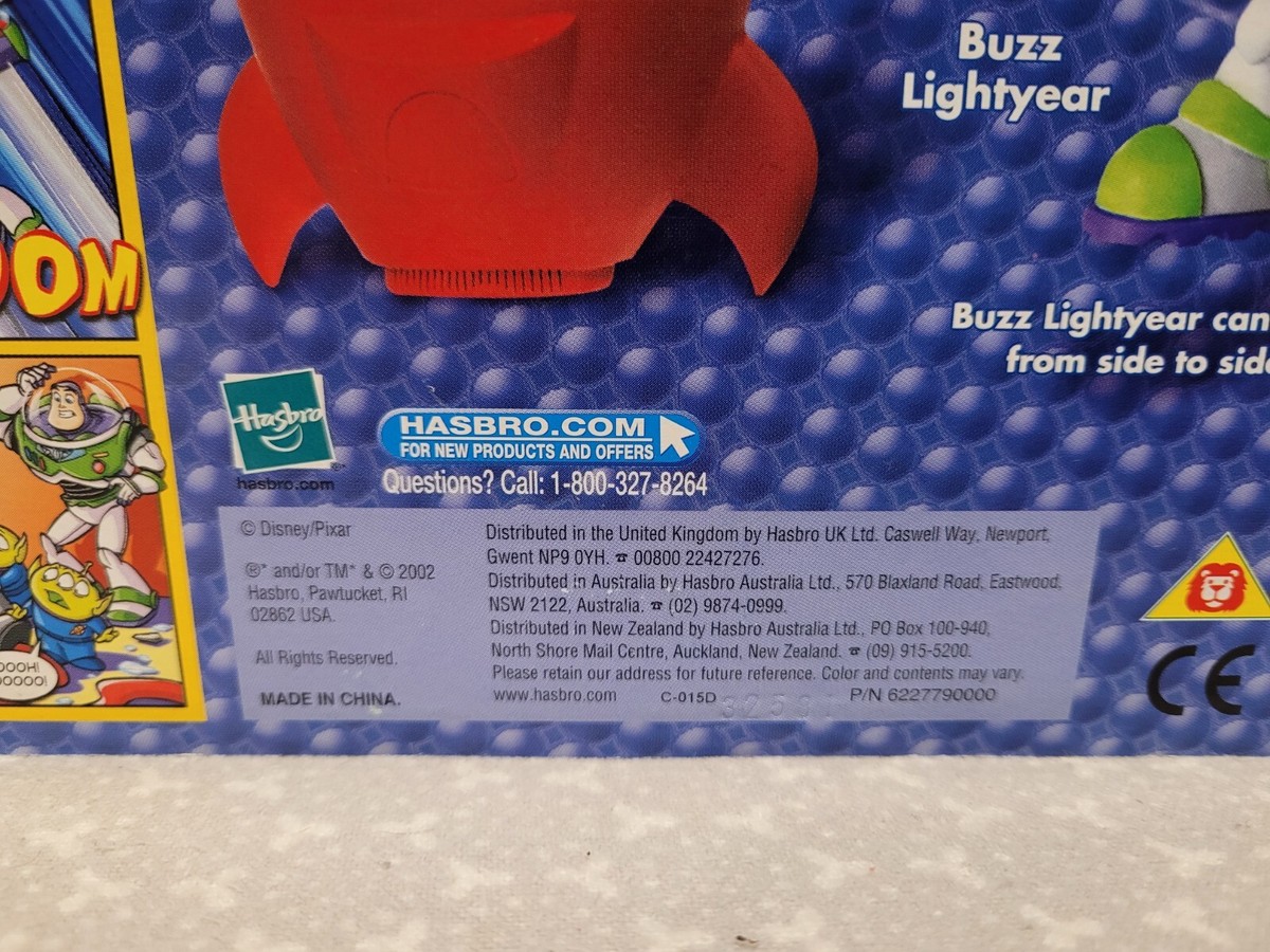 2002 Hasbro Toy Story Woody Sharkey the Shark & Buzz Pizza Planet