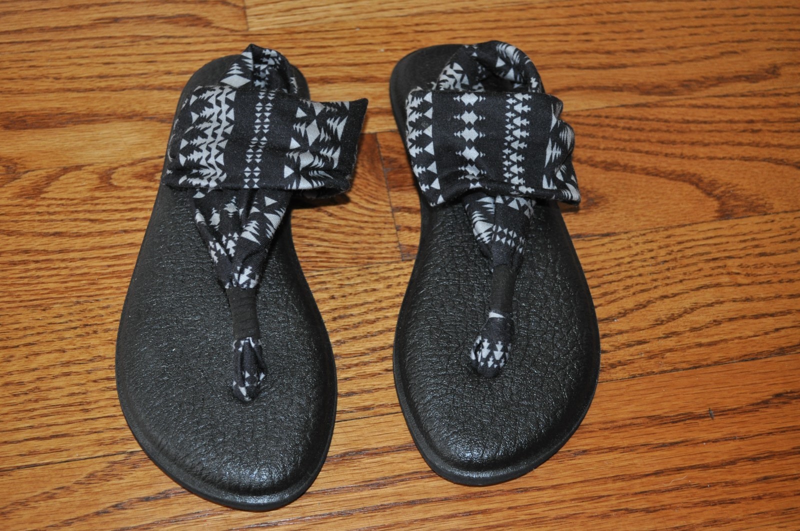 APL Sandali bassi donna ~ SUDUK ~ grigio nero ~ taglia 5USA 36EUR ~ super carini ~ come nuovi ~