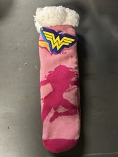 DC Comics Wonder Woman Women's Pink Sherpa Lined Non-Slip Socks One Size 1 Pair