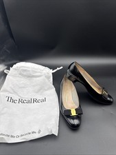 Ferragamo Vara Pumps Black Patent Leather Bow Heels Womens Size 8